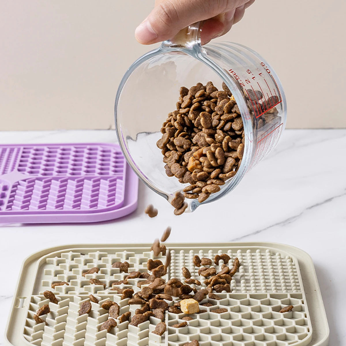 Silicone Pet Lick Mat with Suction Cups
